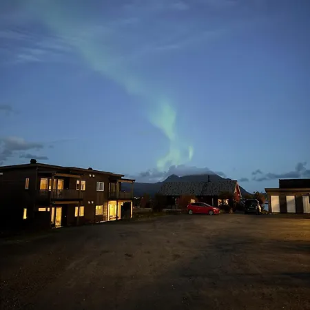 The In The Middle Of Lofoten * Vestvagoy